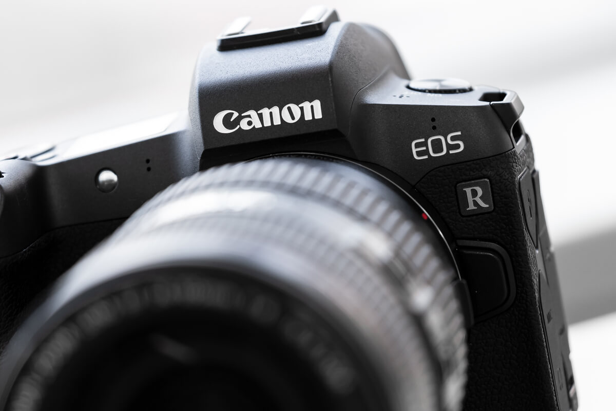 EOS R 誕生