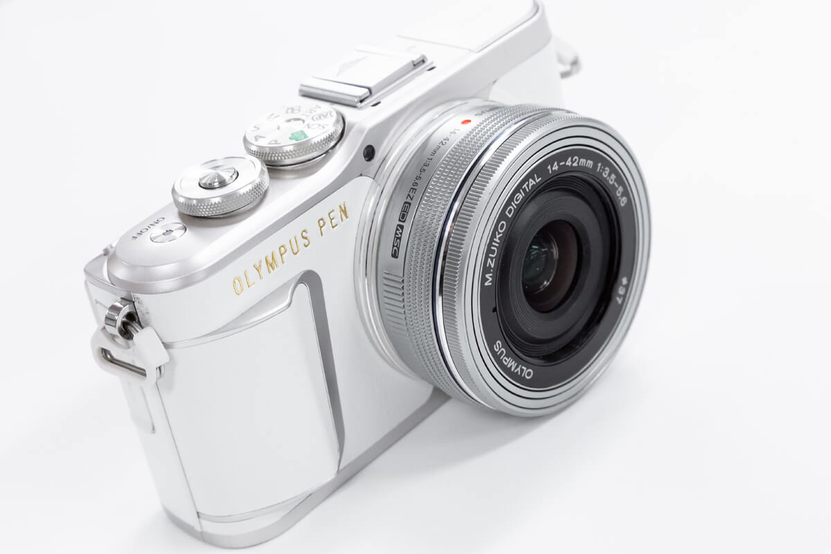 OLYMPUS PEN E-PL9 デザイン