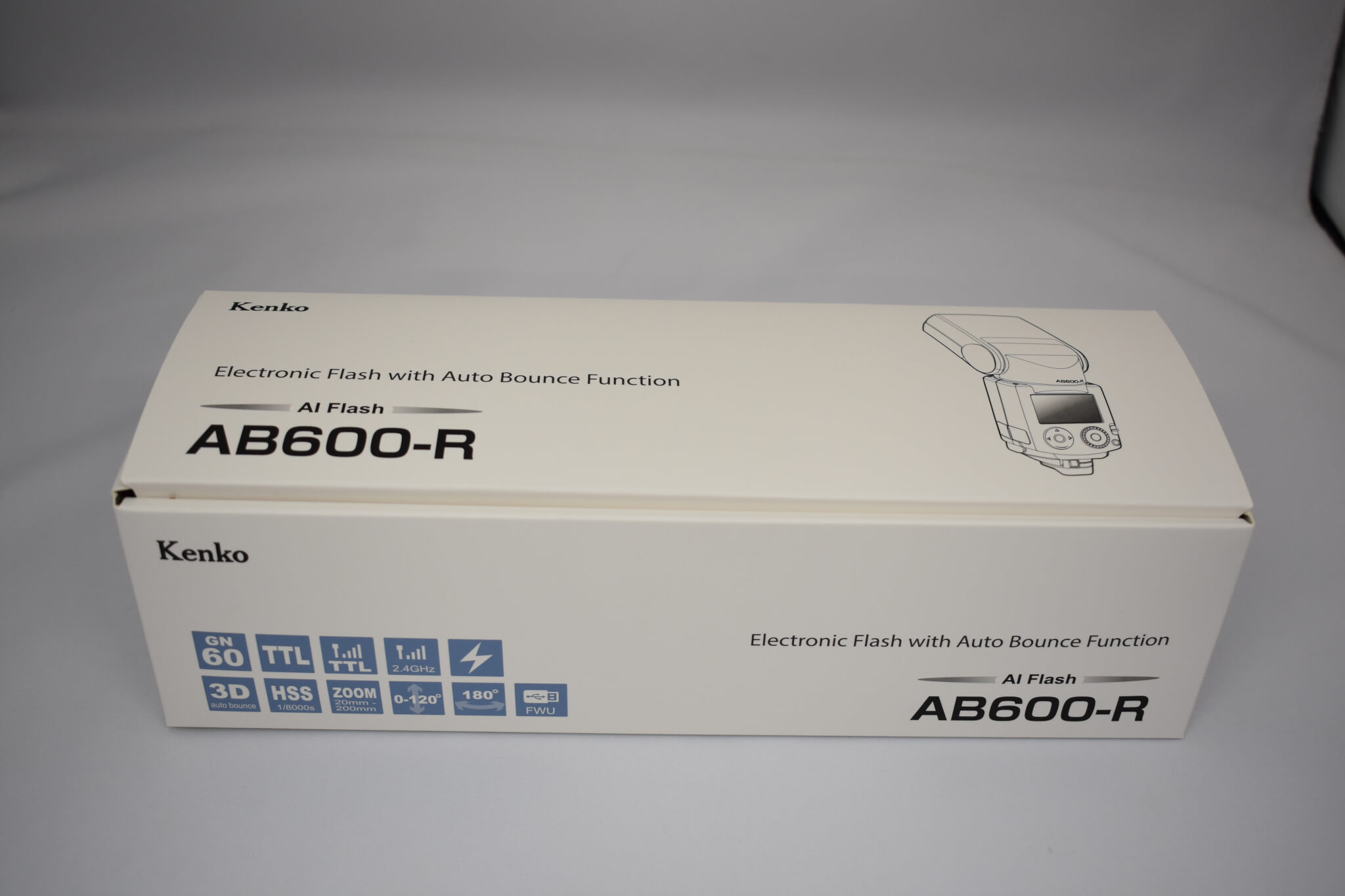 オートバウンス機能搭載「Kenko AIフラッシュ AB600-R」徹底 オートバウンス機能搭載「Kenko AIフラッシュ AB600-R」徹底