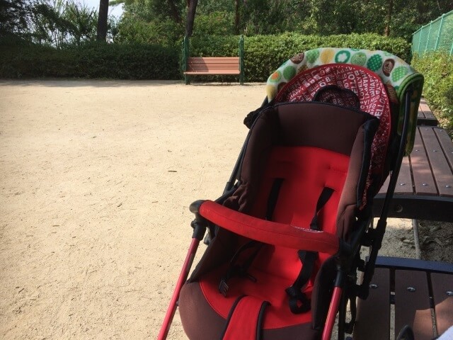 夏のベビーカーは危険な状態！？