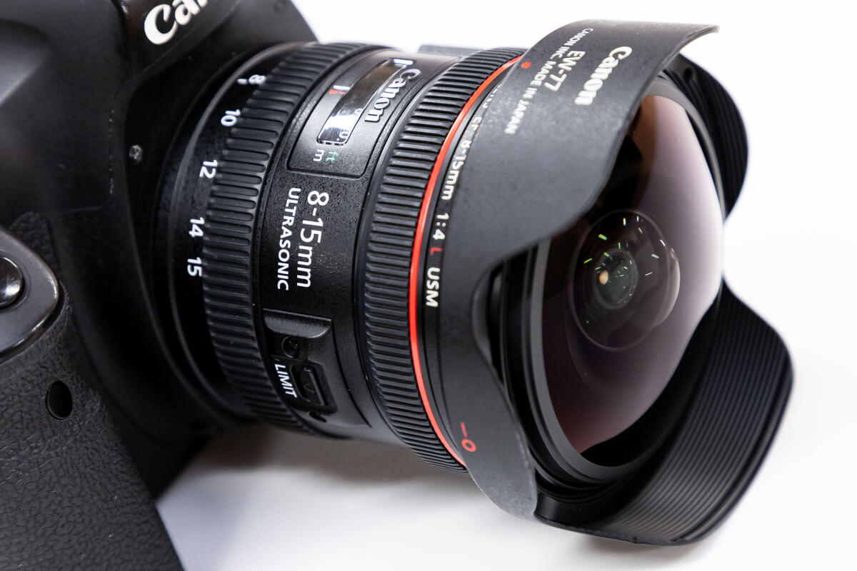 EF8-15mm F4L フィッシュアイ USM 価格