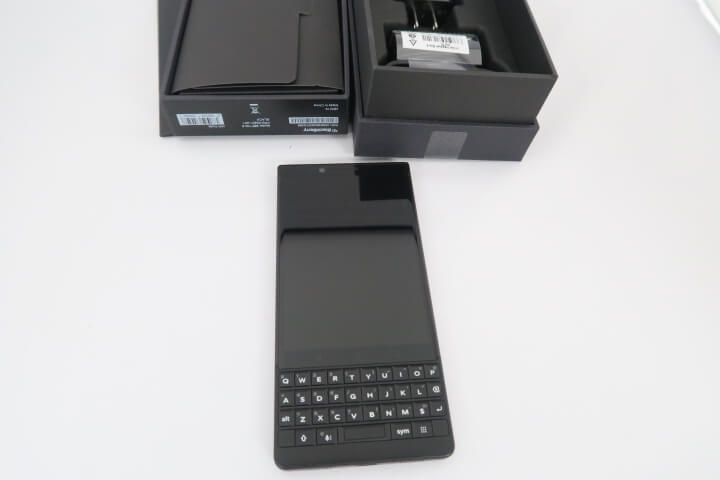 物理キー付き個性派スマホ「BlackBerry」5機種を実際使って徹底 物理キー付き個性派スマホ「BlackBerry」5機種を実際使って徹底