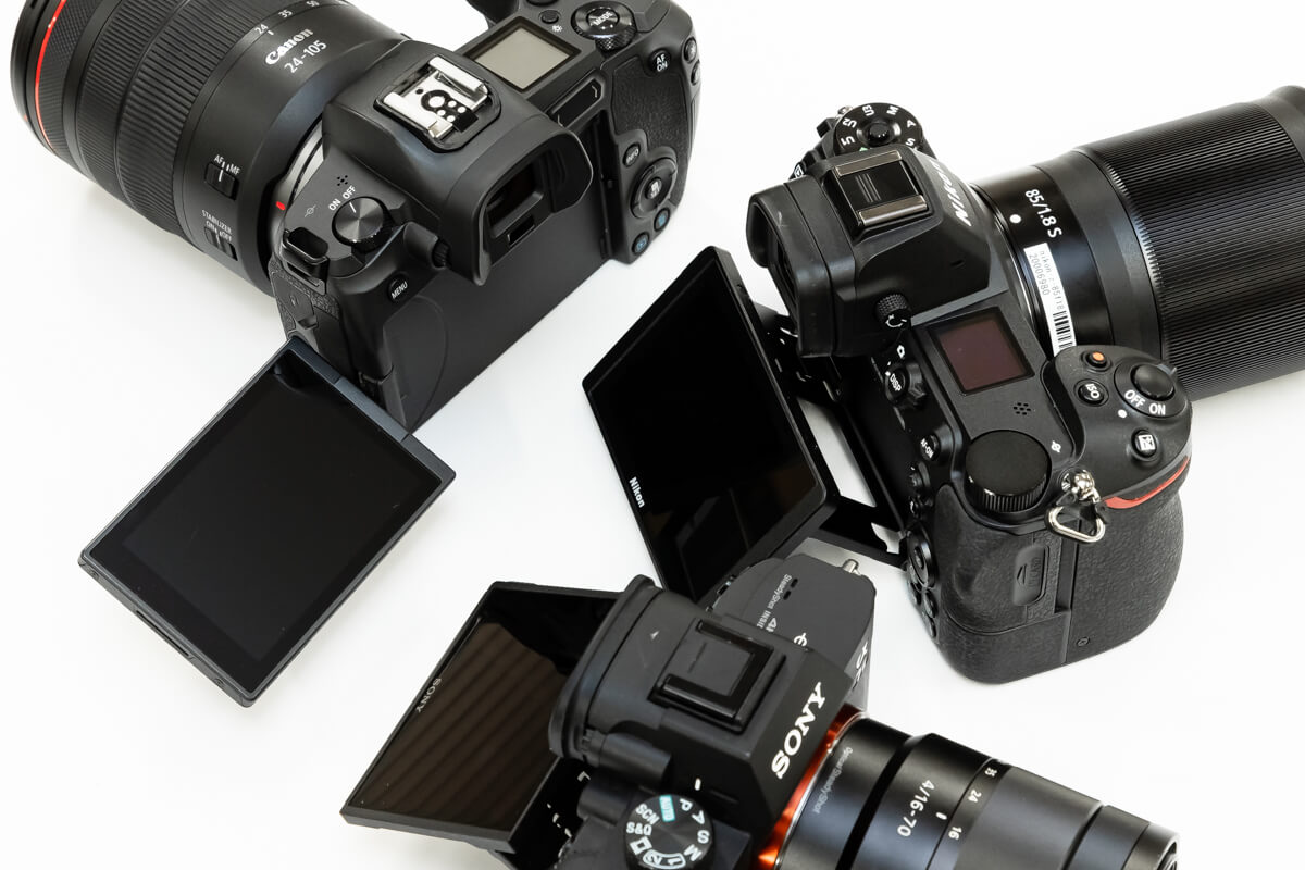 話題のフルサイズミラーレス一眼EOS R、Z6、α7 IIIを徹底比較 話題のフルサイズミラーレス一眼EOS R、Z6、α7 IIIを徹底比較