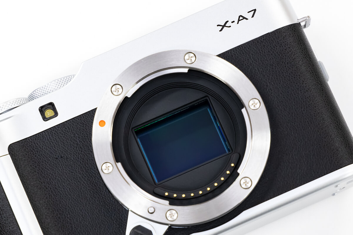 FUJIFILM X-A7 APS-Cセンサー