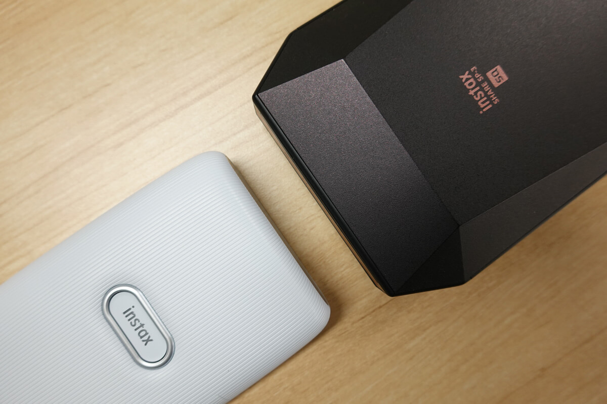「スマホdeチェキ instax SHARE SP-3」との違い
