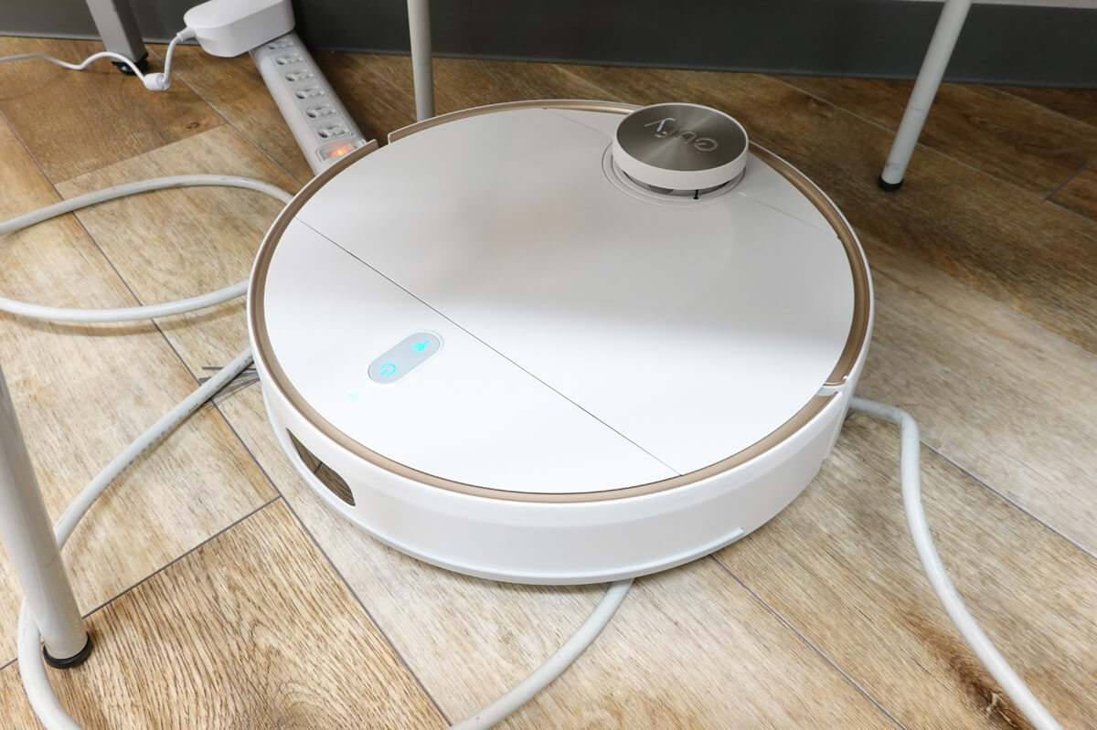 Anker Eufy RoboVac L70 Hybridのデメリット コード類や足の長いカーペットは巻き込み注意