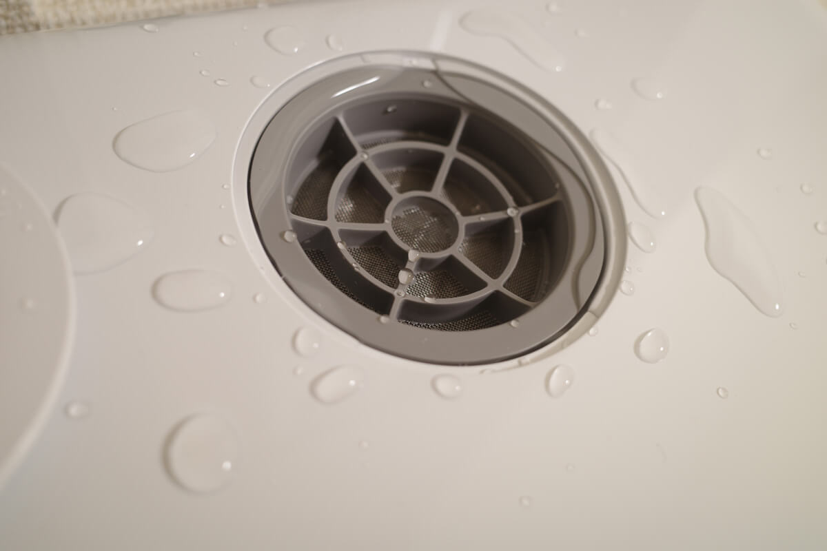 実際に使って気づいたシロカ食洗機のデメリットと解決法 水を入れるときにこぼしやすい