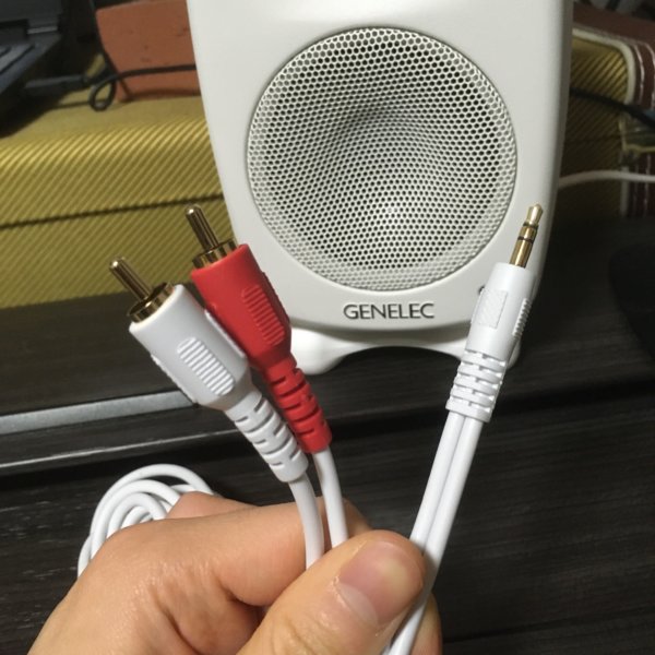 G One イヤホンジャック