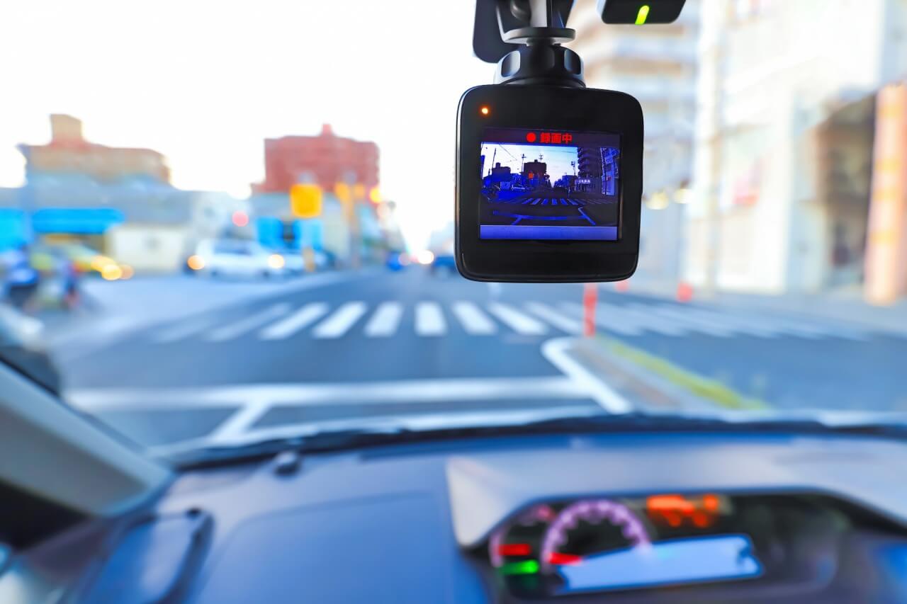 ドライブレコーダーでトラブルに備えよう