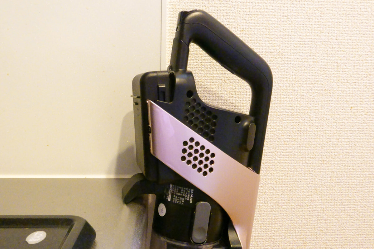 使ってわかった「RACTIVE Air EC-VR3S」の気になる注意点 自立しないので収納場所は要検討
