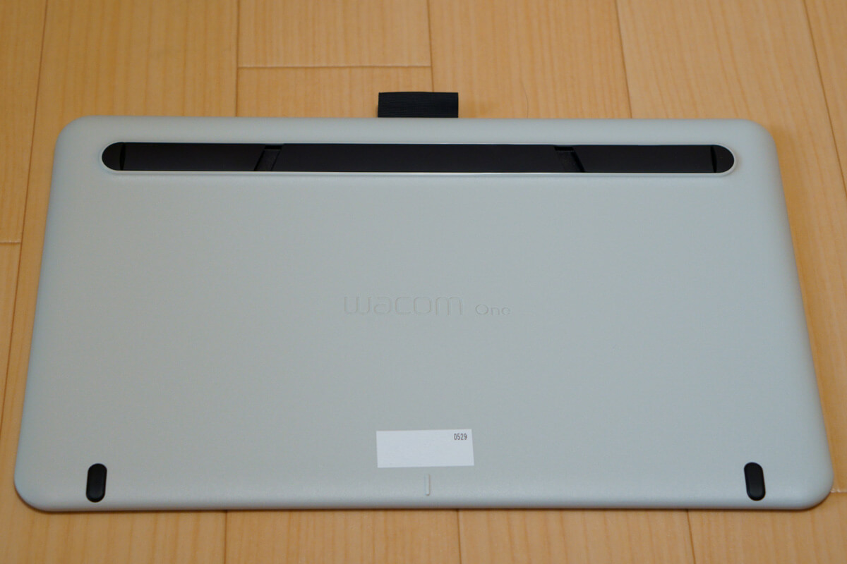 「Wacom One 13」開封＆外観レビュー 液タブ本体
