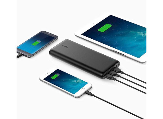 Ankerモバイルバッテリーの20,000mAh超大容量サイズは複数台充電に対応