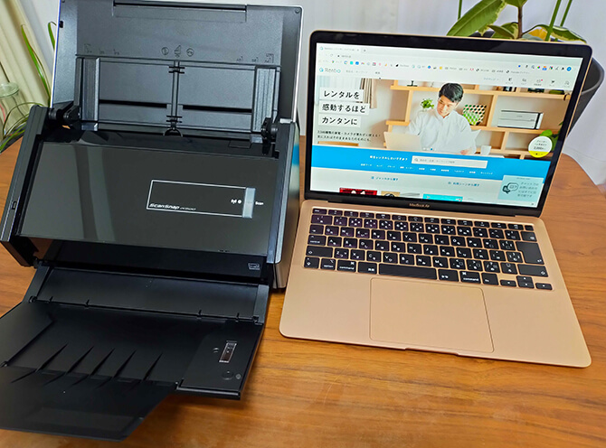 富士通スキャナ「ScanSnap FI-IX500A」のサイズ感