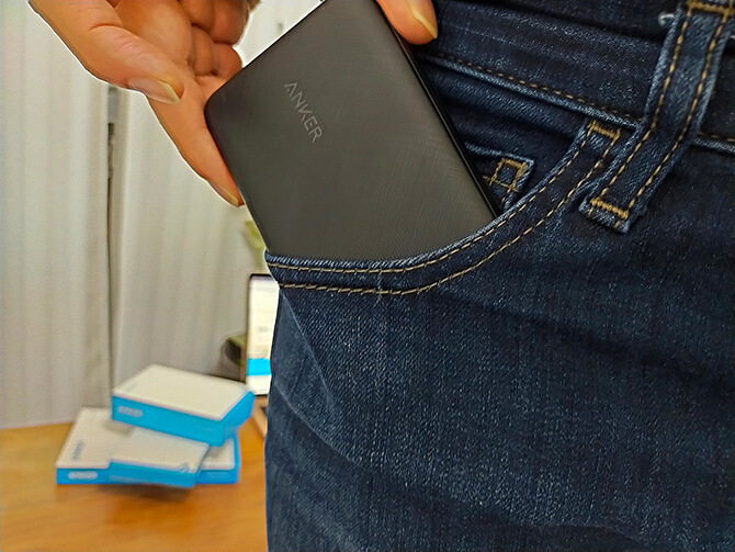 Anker PowerCore Slim 10000 PD 20Wのスリムボディ