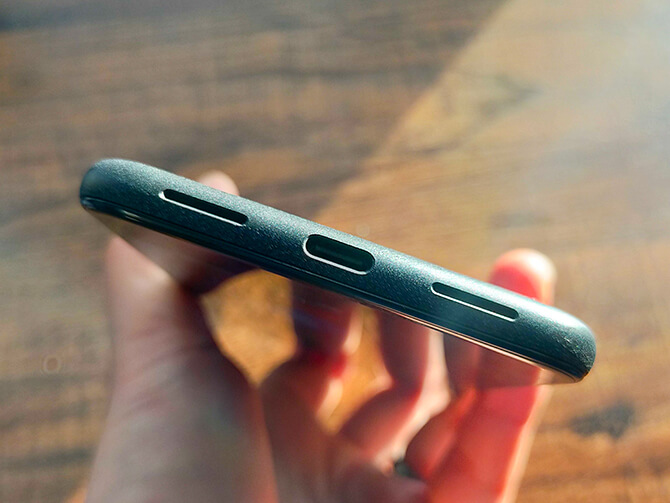 Google Pixel 5のスピーカー