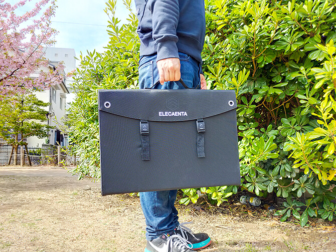 ELECAENTA 120Ｗソーラーパネルはコンパクト