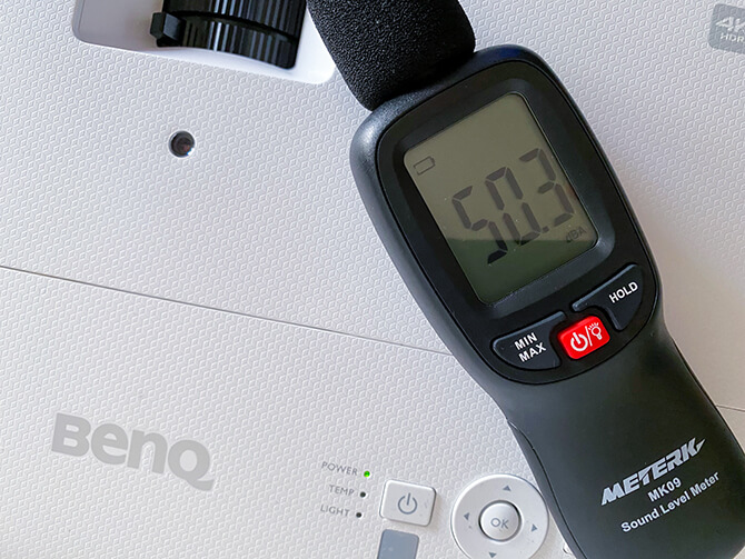 BenQ(ベンキュー)のTK700STiを実機レビュー！4Kの没入感を