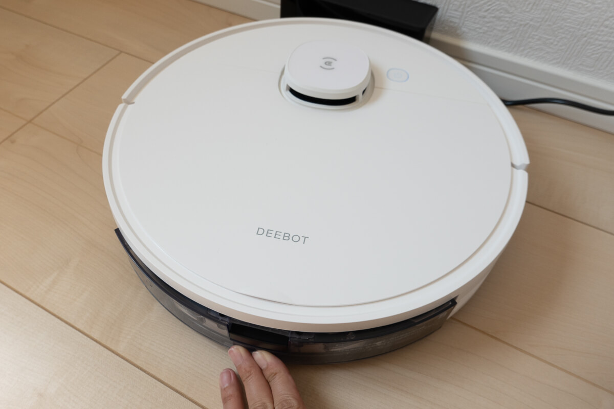 「DEEBOT N7」の初期設定と使い方 水拭きをする場合はタンクとモップを準備