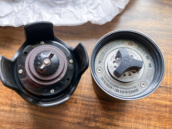 コーヒー手挽きミルの刃の素材