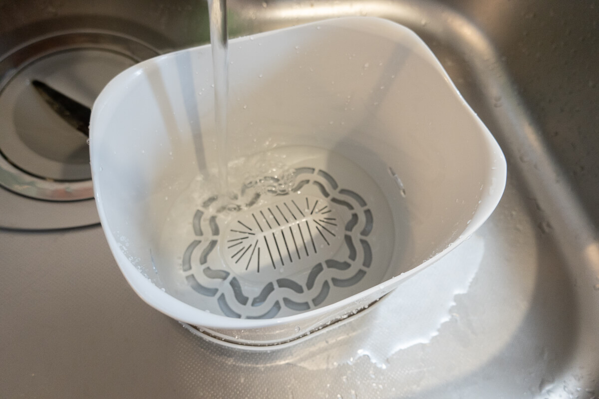 パリパリキューを実際に使ってレビュー 使用後はごみを捨ててバスケットを洗う