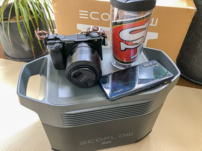 EcoFlow DELTA mini(エコフロー デルタミニ)はミニテーブルとしても使える