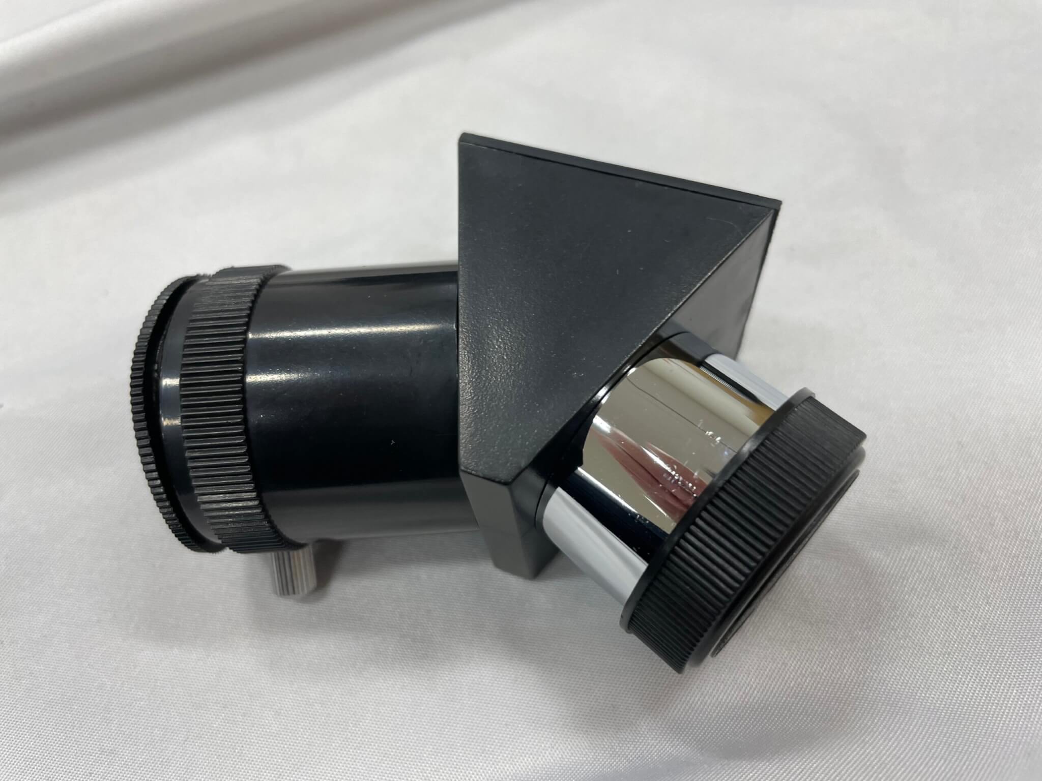 セレストロン「Travel Scope 80 with BP & SPH」の特徴 45°正立プリズム