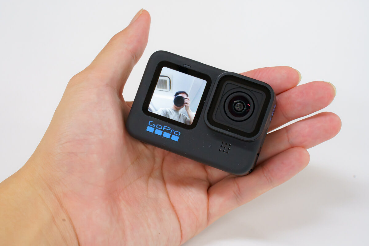 GoProは手のひらサイズ
