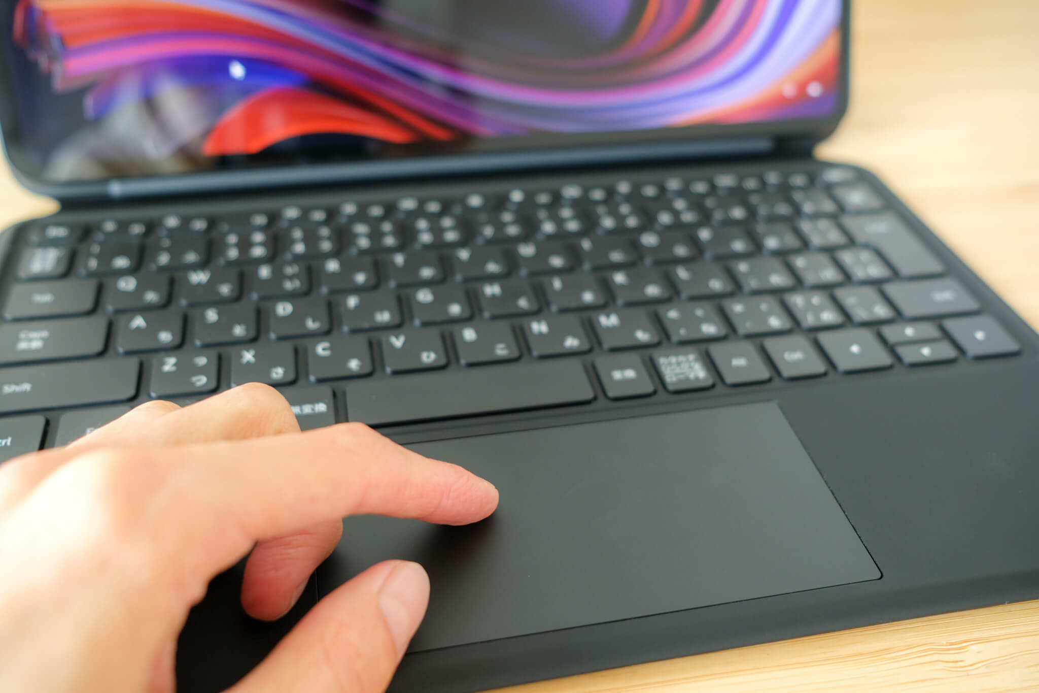 HUAWEI MateBook Eをレビュー！タブレットにもパソコンにもなる