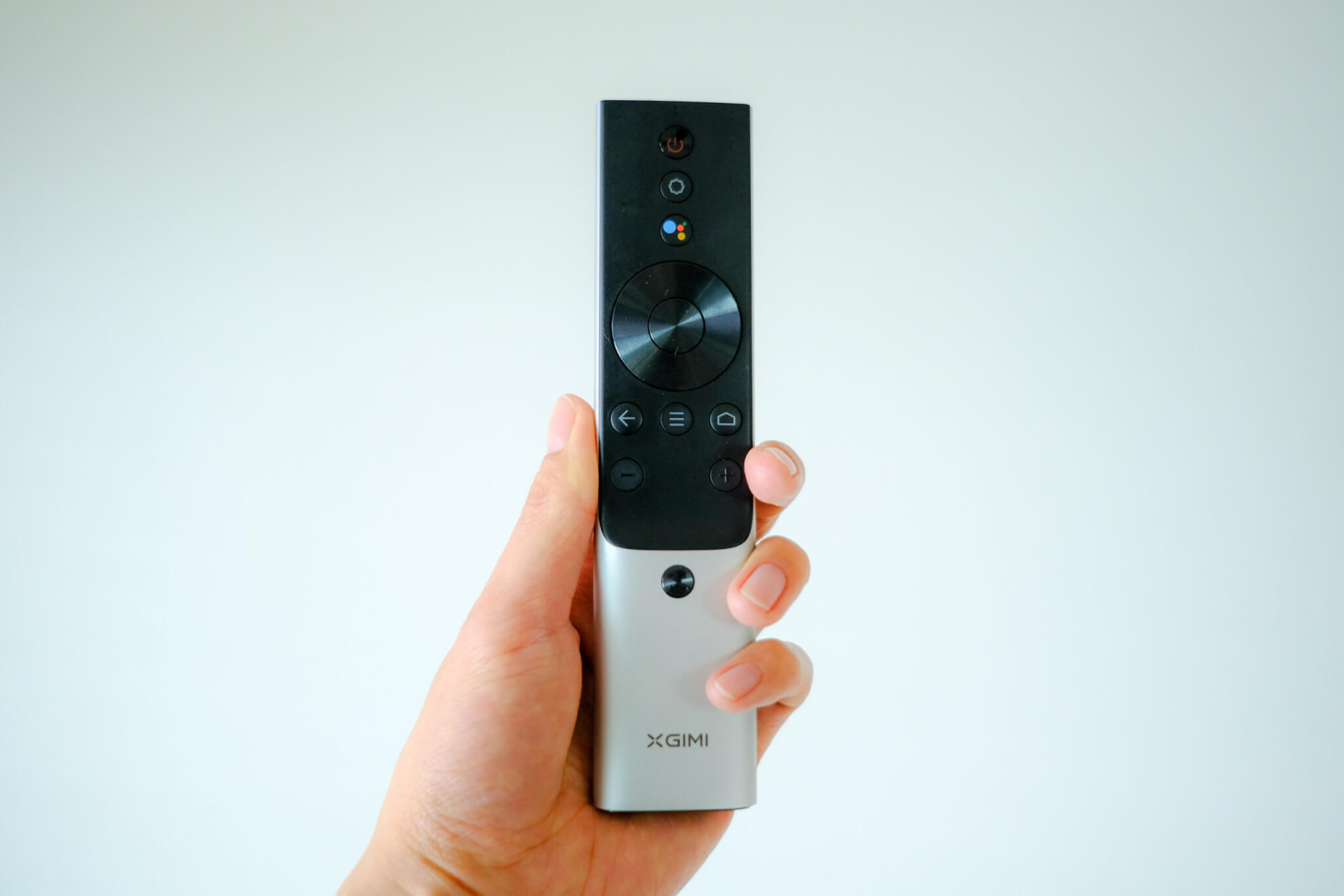 HORIZON Proに合わせた高級感のあるリモコン
