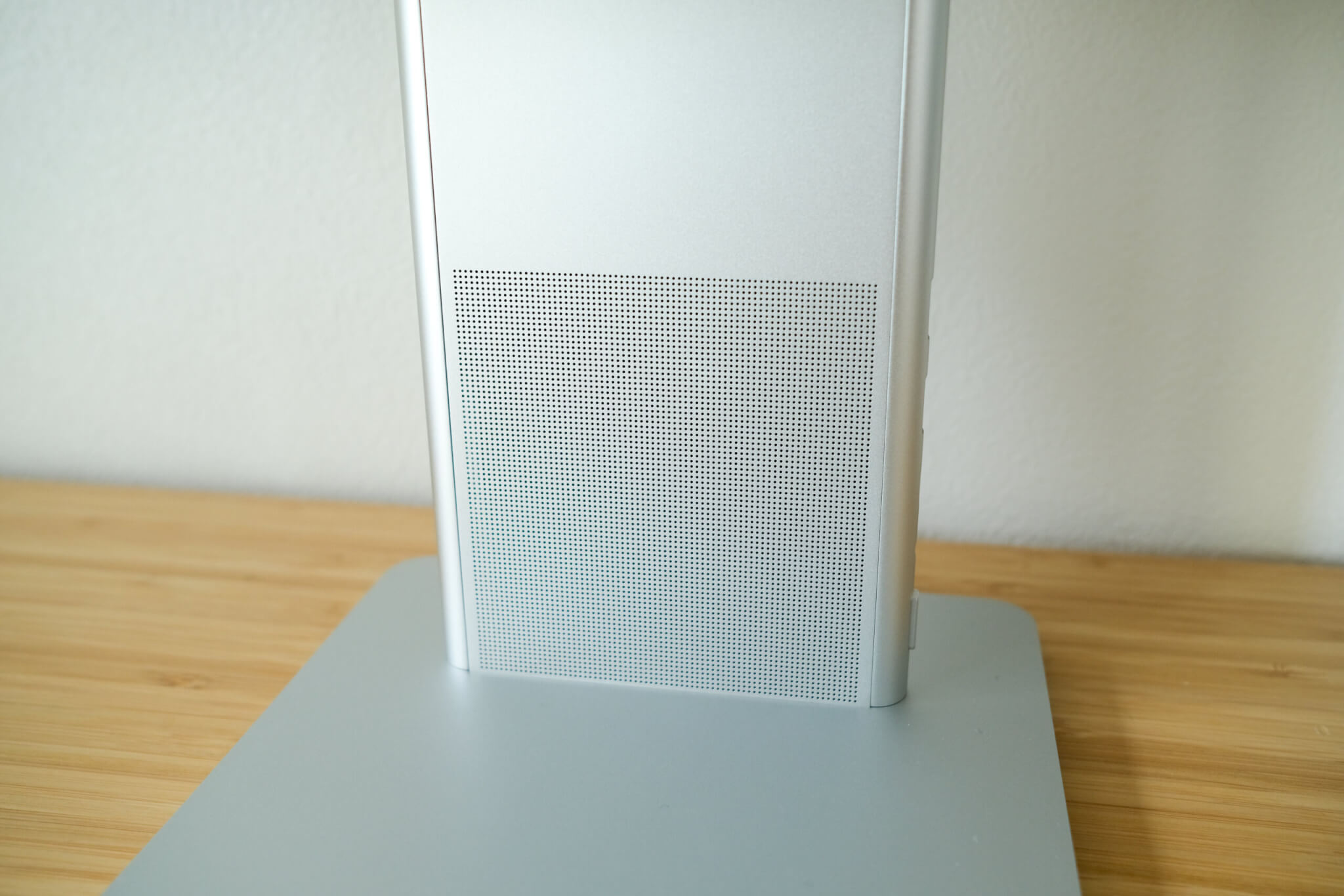 HUAWEI MateView　マイクとスピーカーも完備