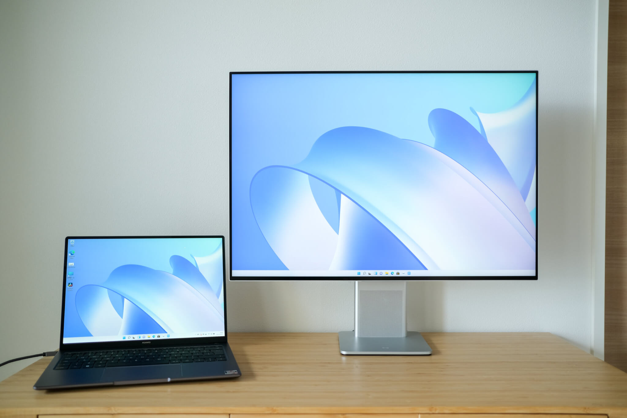 快適な作業環境を求めるならHUAWEI MateViewはおすすめ