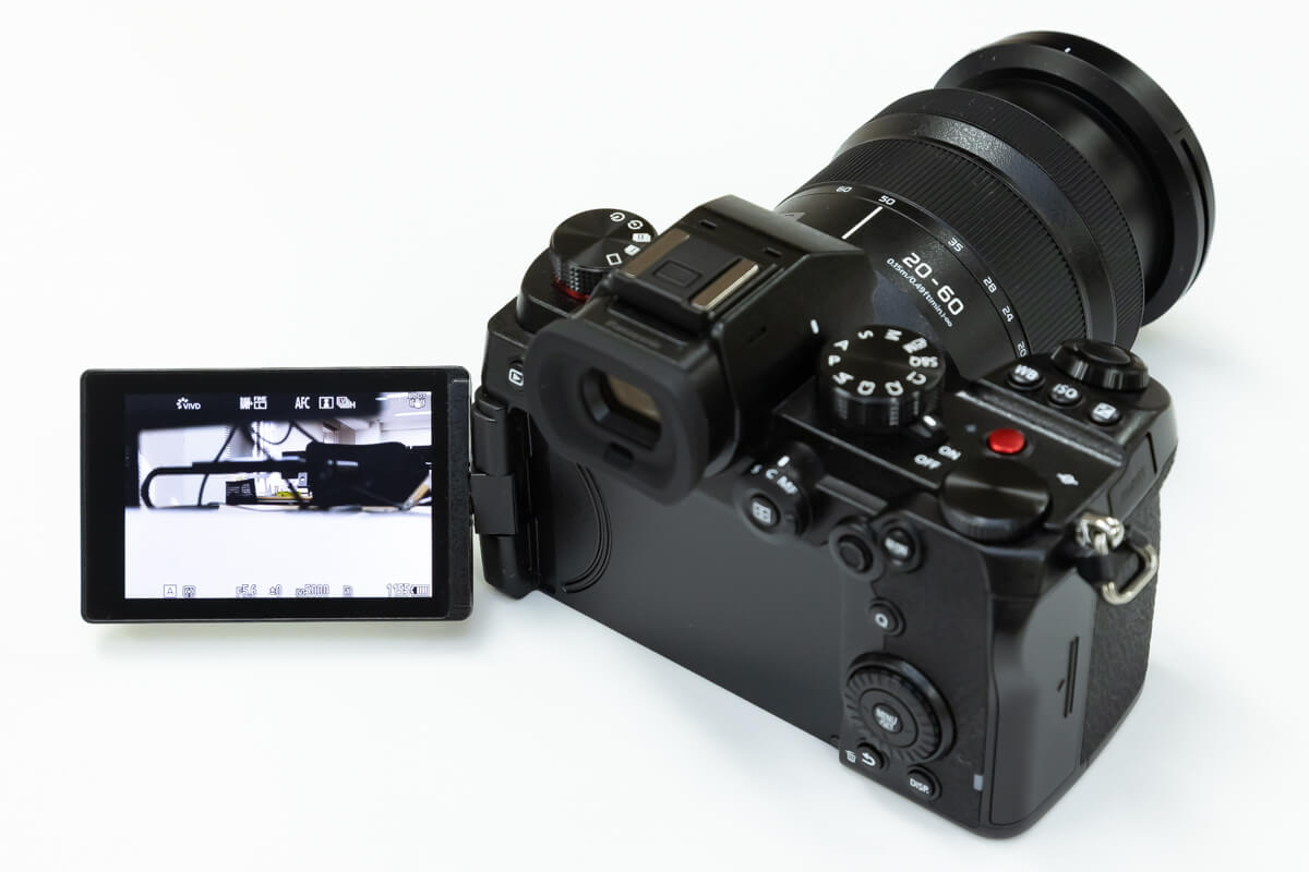 Panasonic LUMIX DC-S5 液晶モニター