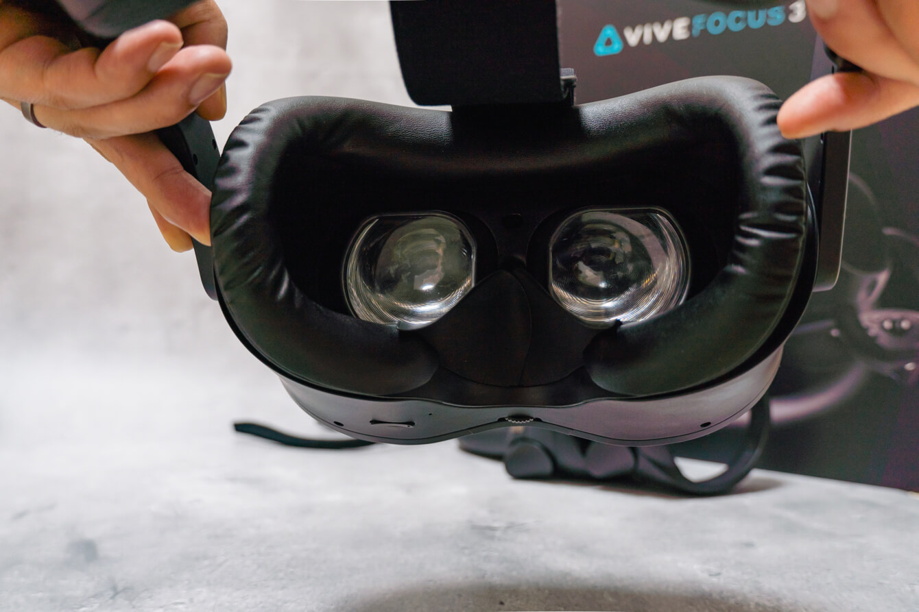 HTC VIVE Focus 3を使用レビュー!初心者がハイエンドな HTC VIVE Focus 3を使用レビュー!初心者がハイエンドな