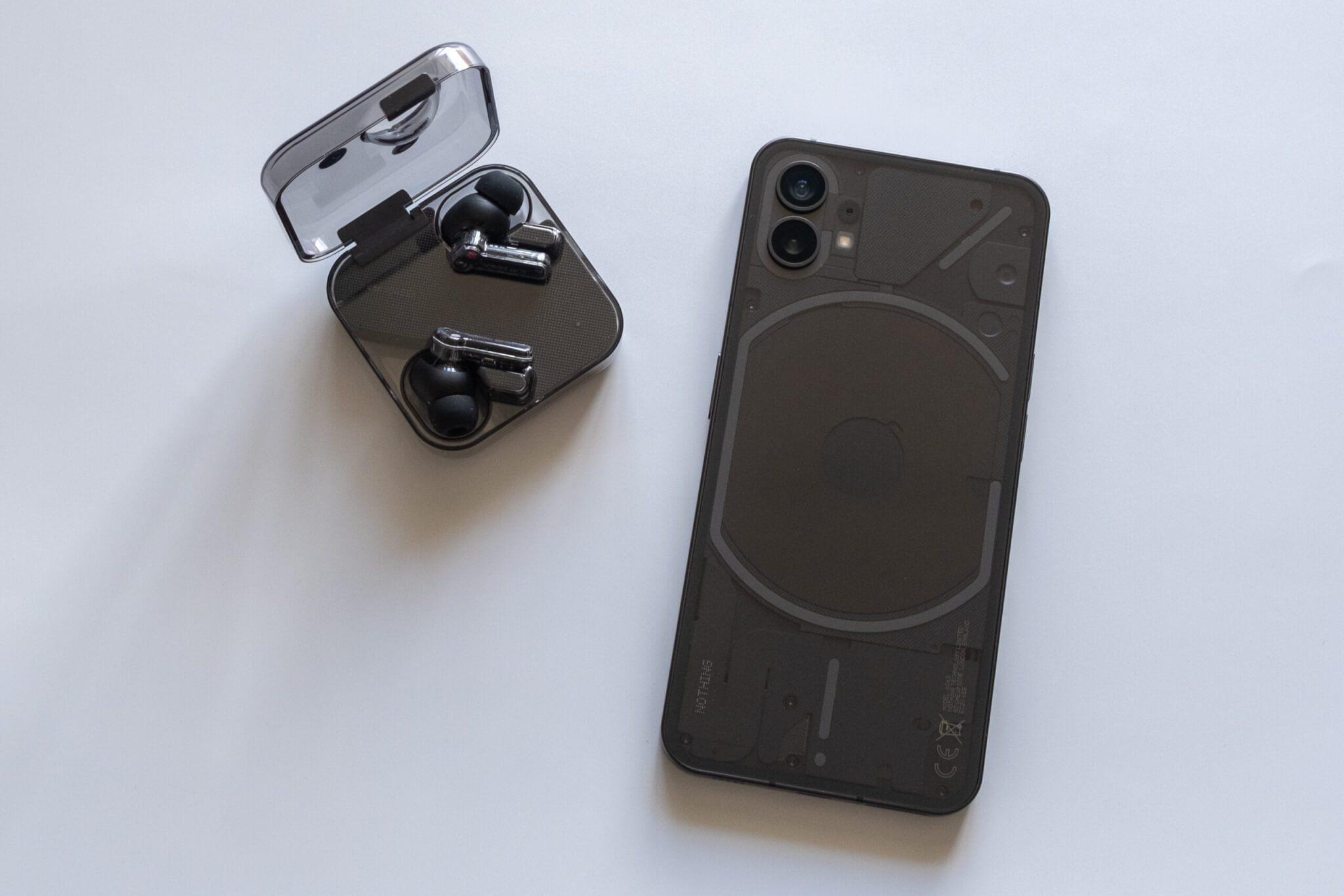 Nothing Phone (1)は購入すべきなのか