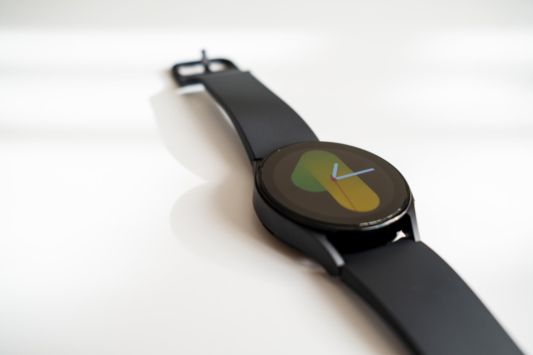 Galaxy Watch5 高級感のあるマットなデザイン