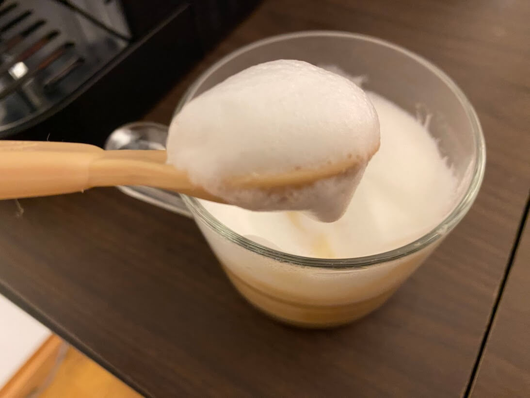 デロンギ マグニフィカ イーヴォ カプチーノの泡