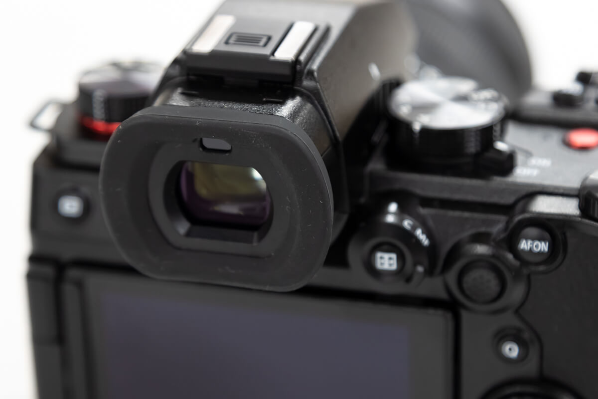 Panasonic LUMIX DC-S5M2 電子ビューファインダー
