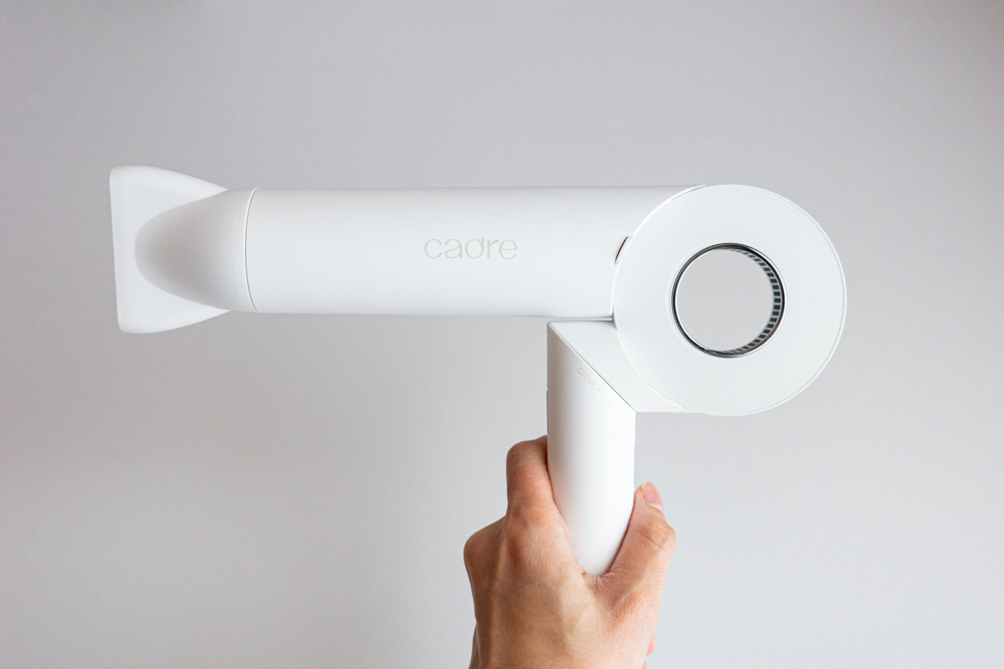 cadre HAIR DRYER
手持ち