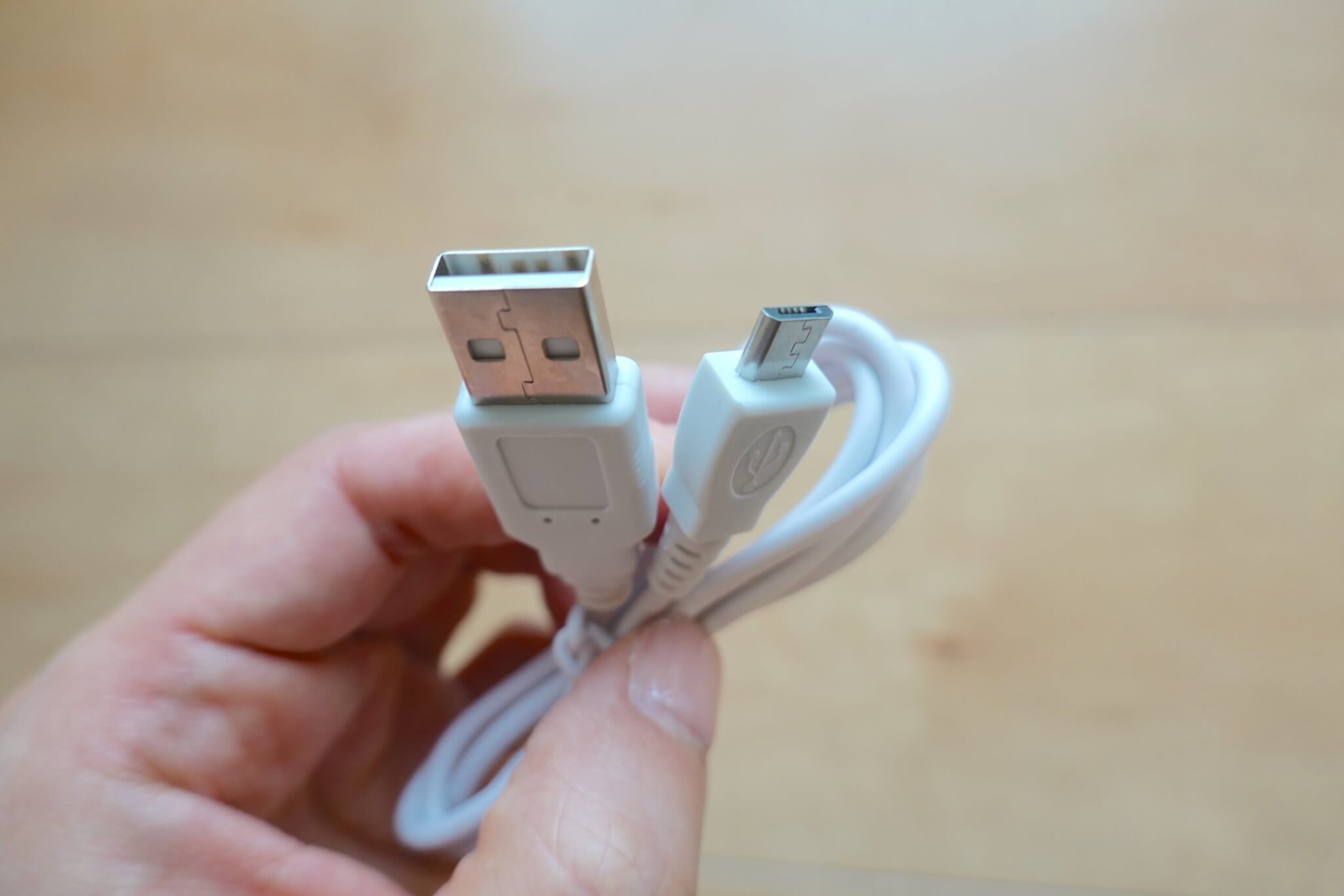 フランフランハンディファン USB充電式なので電池の交換が必要ない