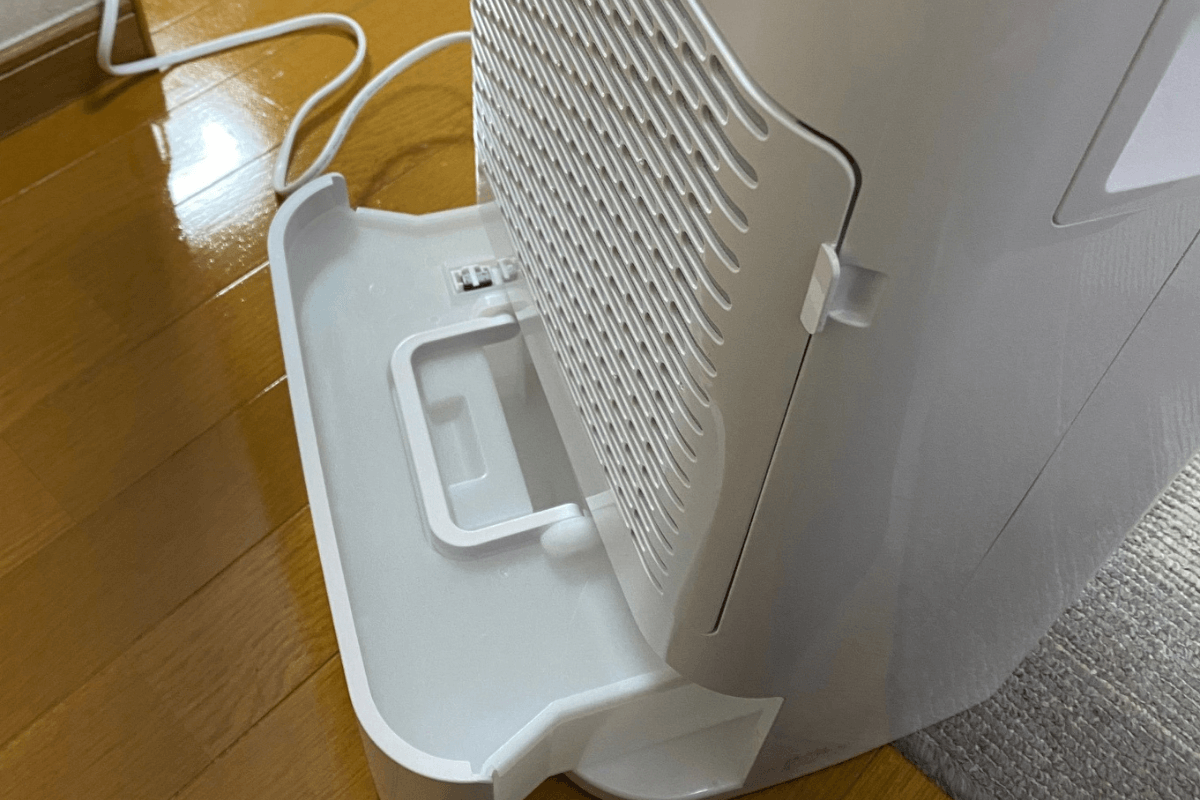 アイリスオーヤマのサーキュレーター衣類乾燥除湿機 IJDC-K80を アイリスオーヤマのサーキュレーター衣類乾燥除湿機 IJDC-K80を