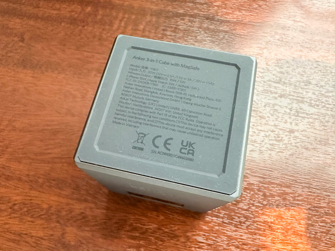 Anker 3-in-1 Cube with MagSafeを実際に使ってみた感想 ◯：マット調で高級感のある質感が良い！
