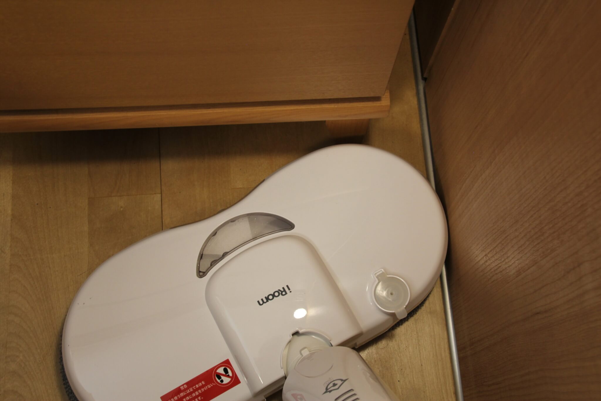 iRoom電動モップUC81は隅は掃除しにくい