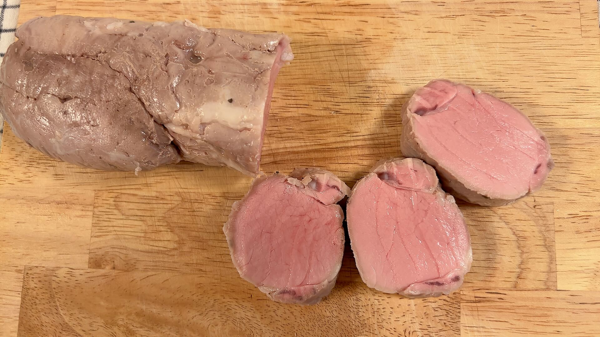 BRUNO コンパクト低温調理器 BOE099料理例豚ヒレ肉