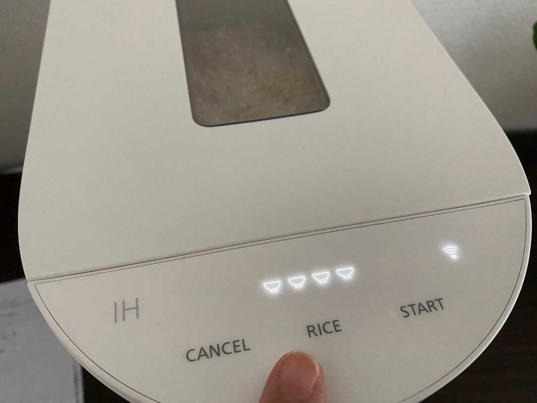 パナソニック 自動計量IH炊飯器 SR-AX1の本体ボタン