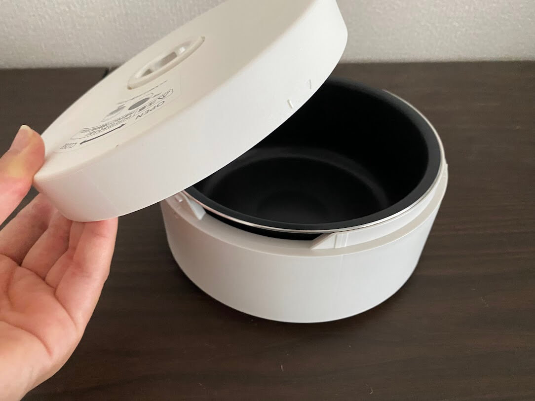 パナソニック 自動計量IH炊飯器 SR-AX1のおひつ