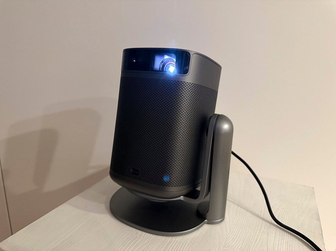 XGIMI MoGo 2 Proは初めての方にもおすすめな多彩な機能を有する小型プロジェクター