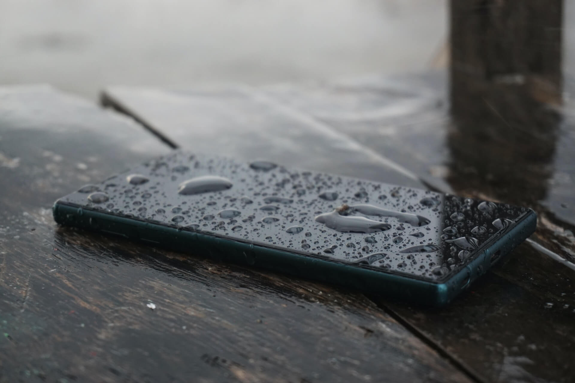 Androidスマートフォンを選ぶ12個のポイント：10.防水性能