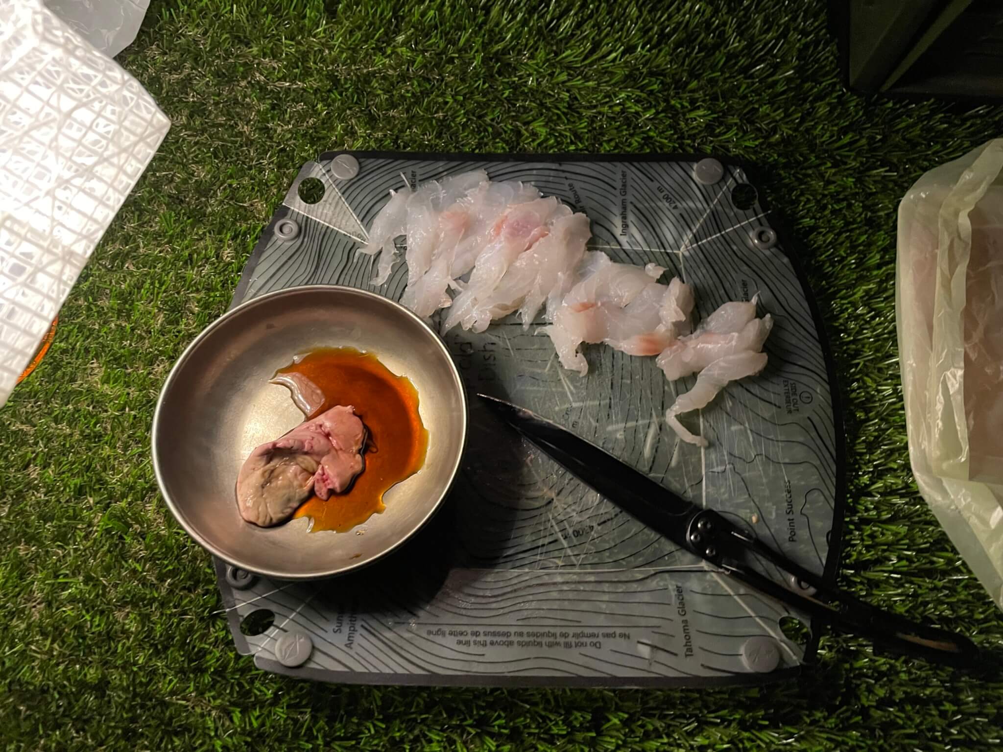 お刺身盛り付け