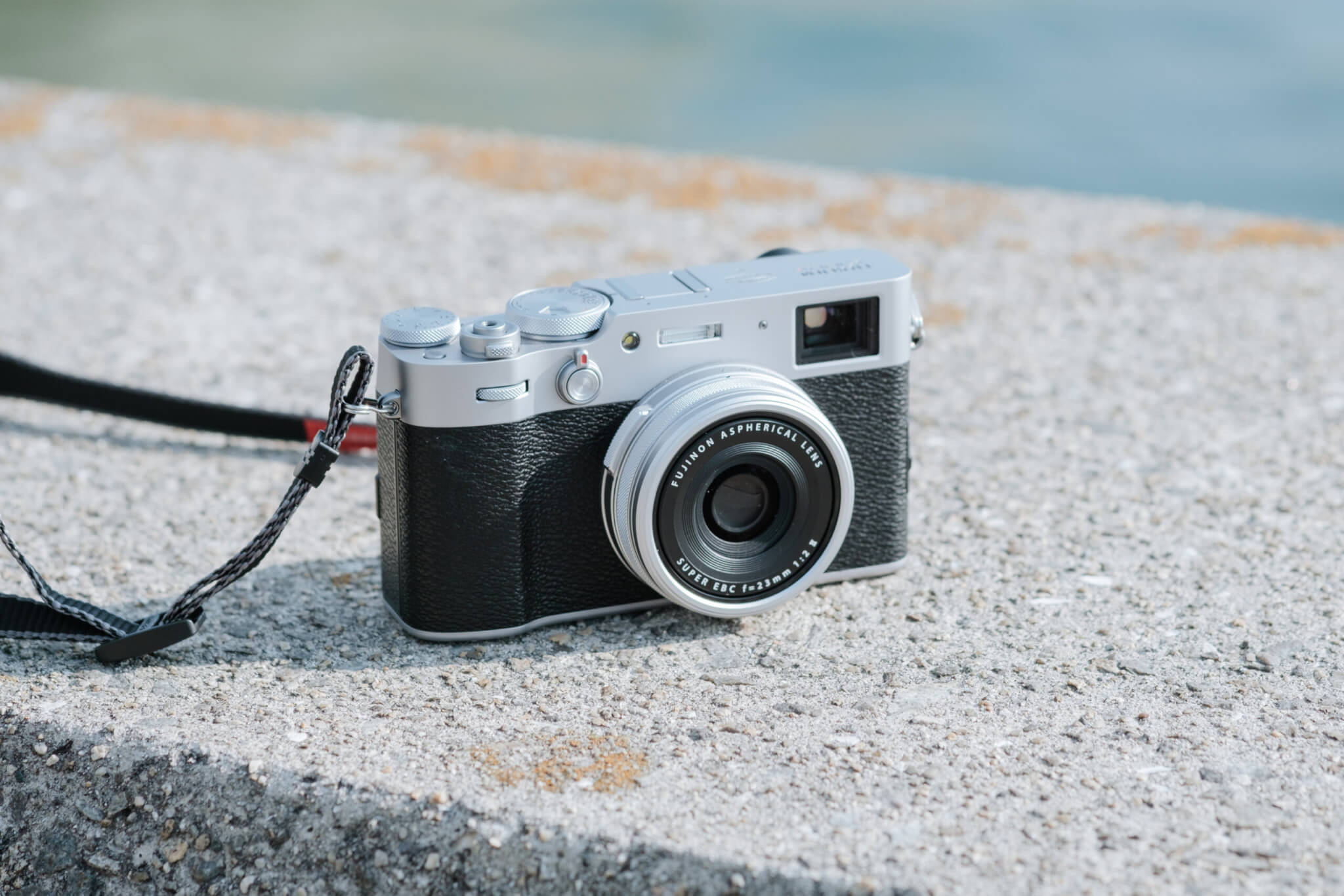 FUJIFILM X100V本体