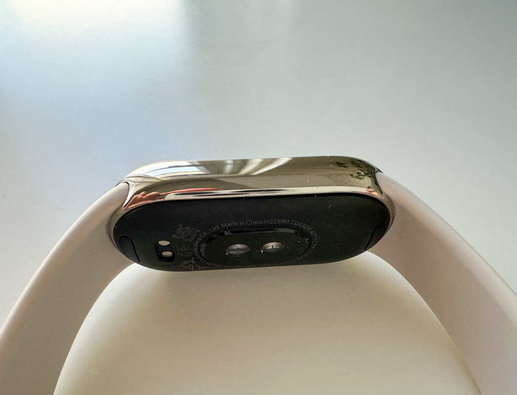 Xiaomi Smart Band 8を実際に使ってみた感想 ◯：クールな見た目と24時間でも大丈夫な着け心地が良い！